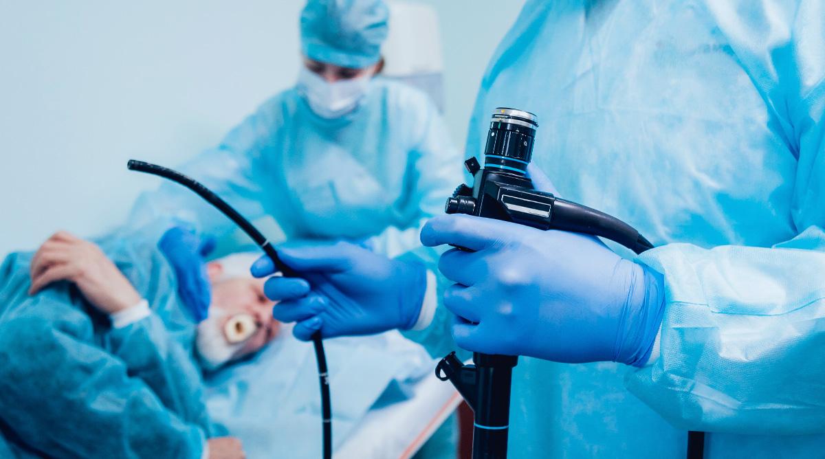  Entenda a importância da endoscopia digestiva alta com pesquisa de H. pylori para diagnosticar e tratar doenças do estômago. Agende com o Dr. Hugo Guedes.